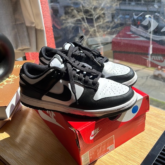 Panda Dunks - Picture 3 of 3